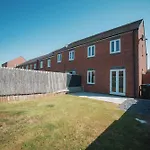 3bed House Sleeps 5 Close To Cook Hospital *